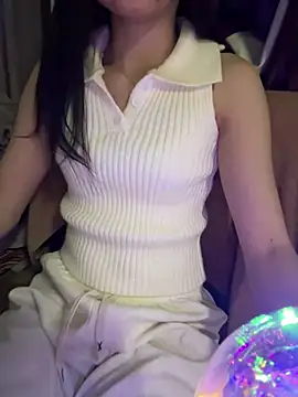 lee ly online show from January 13, 4:01 pm