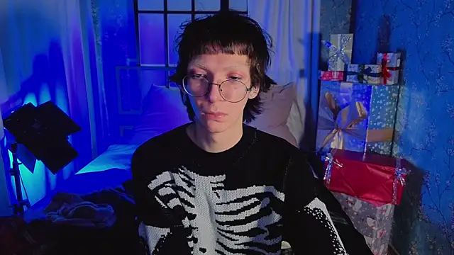 TommieHi online show from November 23, 1:16 am