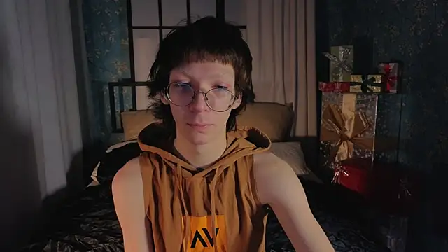 TommieHi online show from November 30, 5:11 am