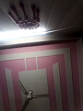 Snapshot of Tanya-905 chatting on February 21, 10:27 am Tanya-905 online show from February 21, 10:27 am