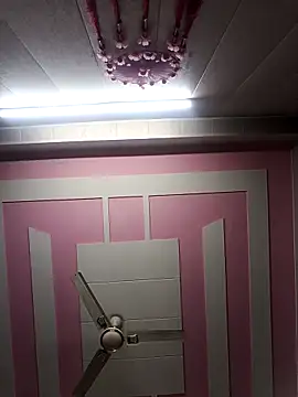 Snapshot of Tanya-905 chatting on February 23, 5:54 pm Tanya-905 online show from February 23, 5:54 pm