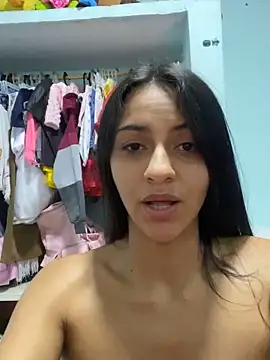 Snapshot of miluwatson chatting on November 13, 3:49 am miluwatson online show from November 13, 3:49 am