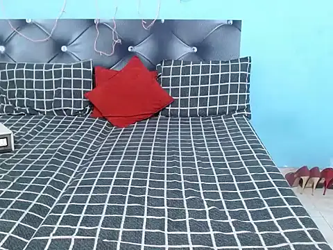 hey mishtidoll online show from December 9, 11:04 am