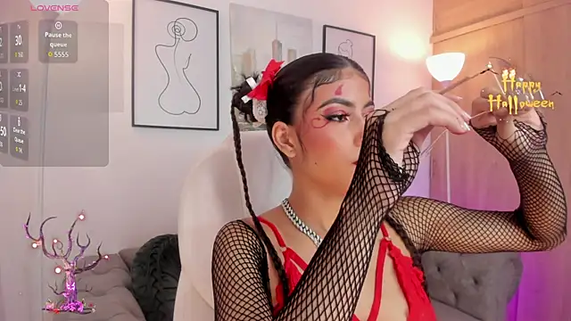 zaira wetsler online show from October 18, 4:15 am