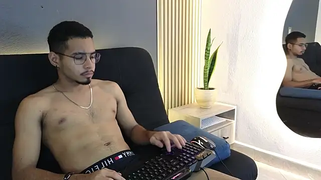 Jaybrown  1 online show from October 11, 3:39 am