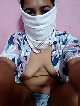 Snapshot of desi_play_girl chatting on September 29, 12:10 pm desi play girl online show from September 29, 12:10 pm