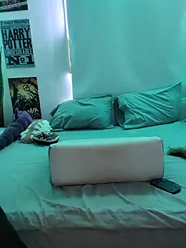 Tinawildd online show from March 16, 6:45 pm