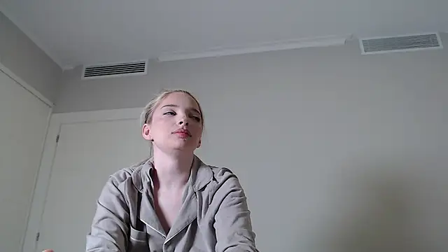 Snapshot of jessicahbelle chatting on February 23, 1:25 am jessicahbelle online show from February 23, 1:25 am