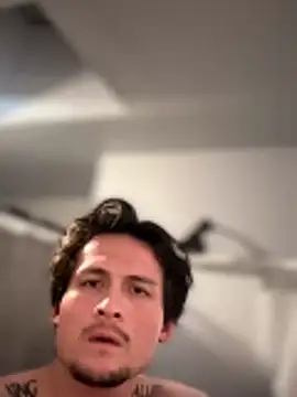 itsthecatchh online show from April 24, 3:53 am