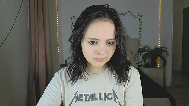 Snapshot of _EVA_GREEN chatting on November 1, 11:34 am EVA GREEN online show from November 1, 11:34 am