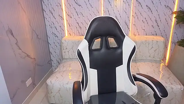 Terry tx online show from October 30, 1:01 pm