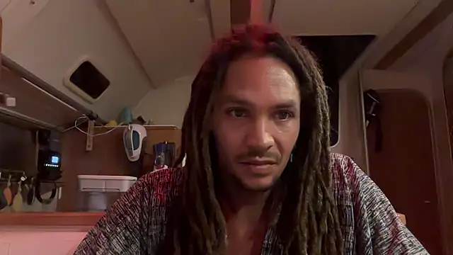 Snapshot of Monk_and_Mia chatting on October 23, 3:50 am Monk and Mia online show from October 23, 3:50 am