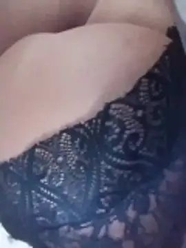 misteriosabb000 online show from April 14, 10:32 am