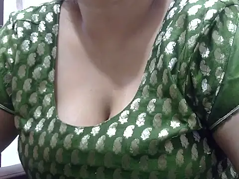 Snapshot of junglibilli_punjab chatting on February 28, 7:37 pm junglibilli punjab online show from February 28, 7:37 pm