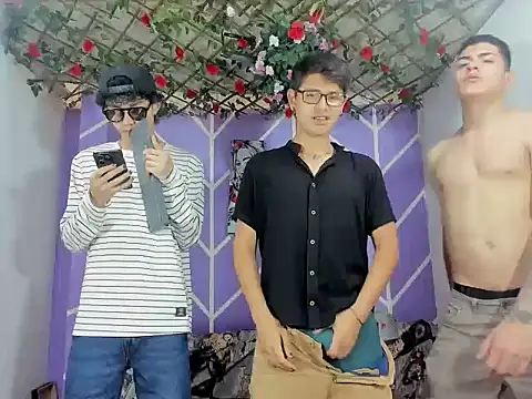 nexusboyhot online show from October 6, 7:33 pm