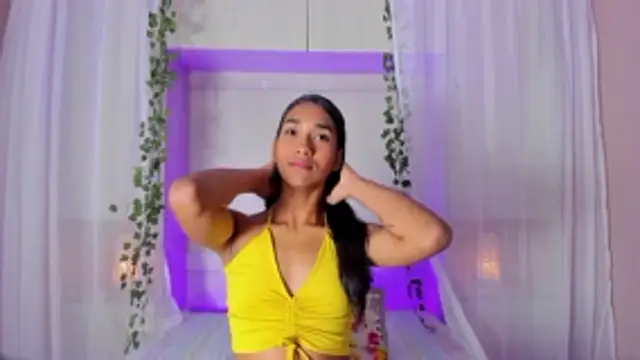 AnahiCollins online show from March 13, 7:31 pm