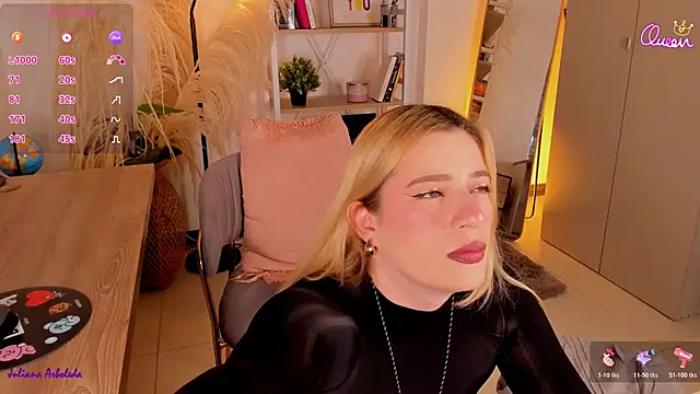 julianaarboleda online show from May 22, 12:44 pm