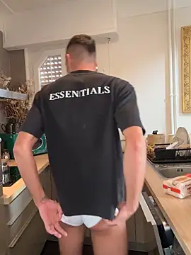 Snapshot of WildFlame2525 chatting on October 9, 9:07 am WildFlame2525 online show from October 9, 9:07 am