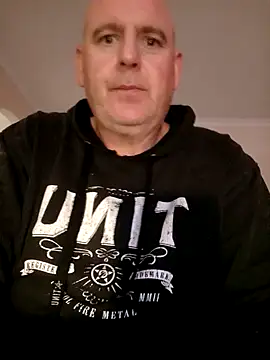 Snapshot of here2play_69 chatting on September 28, 12:05 am here2play 69 online show from September 28, 12:05 am