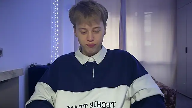  bee boy  online show from October 8, 2:58 pm