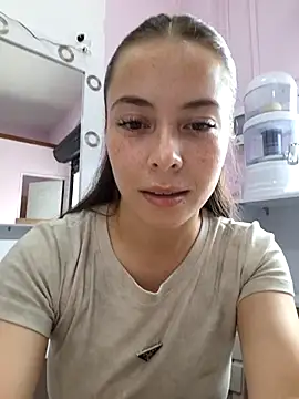 EmmaValencia  online show from November 7, 7:58 pm