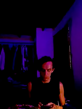 Snapshot of monroedelrey chatting on December 14, 10:14 pm monroedelrey online show from December 14, 10:14 pm