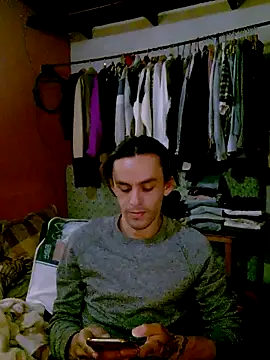 Snapshot of monroedelrey chatting on December 19, 2:35 pm monroedelrey online show from December 19, 2:35 pm