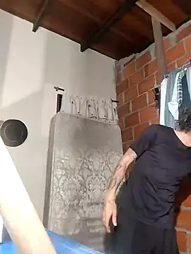 Snapshot of monroedelrey chatting on February 14, 12:40 am monroedelrey online show from February 14, 12:40 am