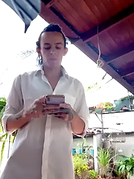 Snapshot of monroedelrey chatting on February 18, 8:38 pm monroedelrey online show from February 18, 8:38 pm