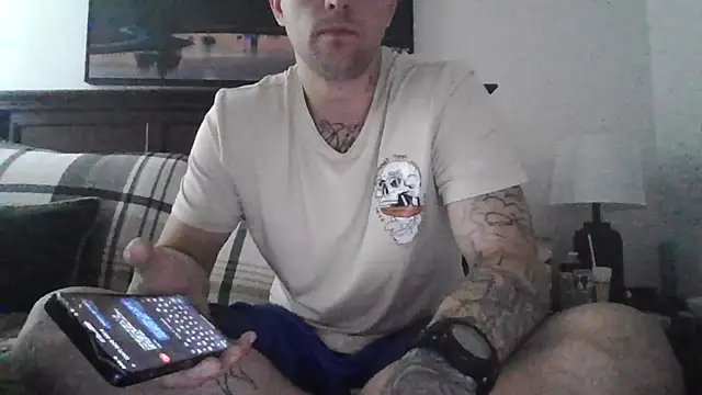 Snapshot of Yourgeminisecret chatting on February 27, 9:04 pm Yourgeminisecret online show from February 27, 9:04 pm