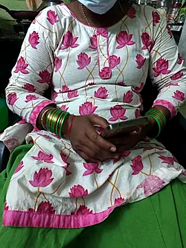 Tamilselviroja- online show from April 6, 3:02 pm