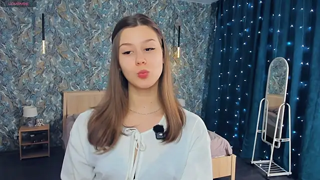 MondoNeko online show from January 8, 6:59 am