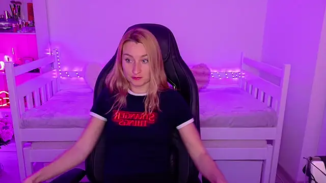 MysticRoxanne online show from January 15, 7:06 pm