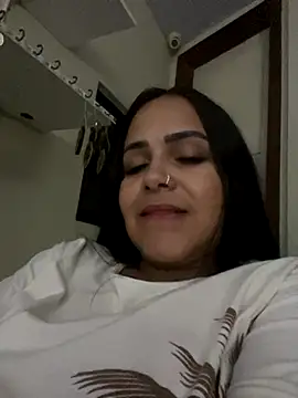 ayshabeatriz online show from October 8, 5:05 am