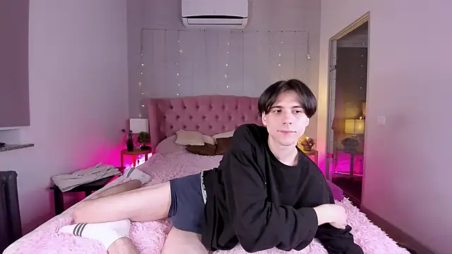 Ellis Rin online show from November 2, 9:06 pm