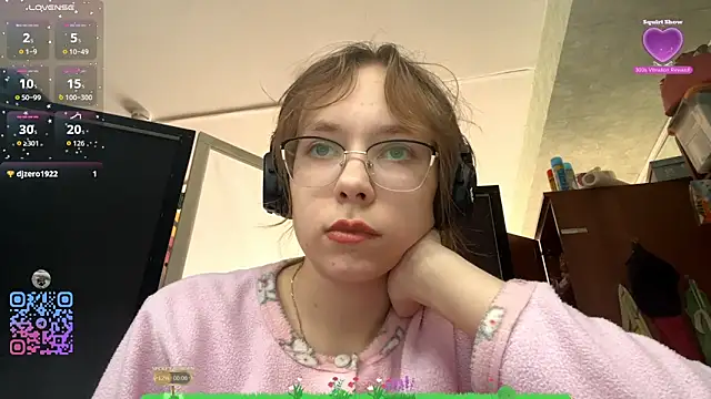 ArielleBiernacki online show from October 4, 10:46 am