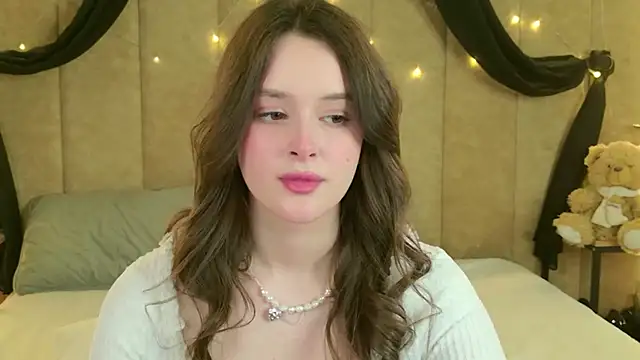 Snapshot of EvaSwen chatting on April 26, 6:16 pm EvaSwen online show from April 26, 6:16 pm