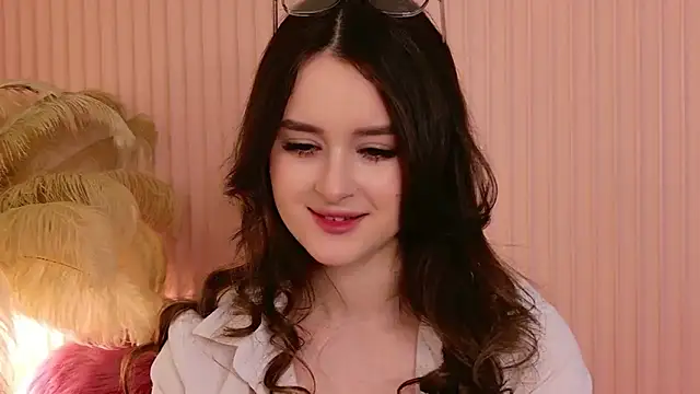Snapshot of EvaSwen chatting on May 18, 11:05 am EvaSwen online show from May 18, 11:05 am