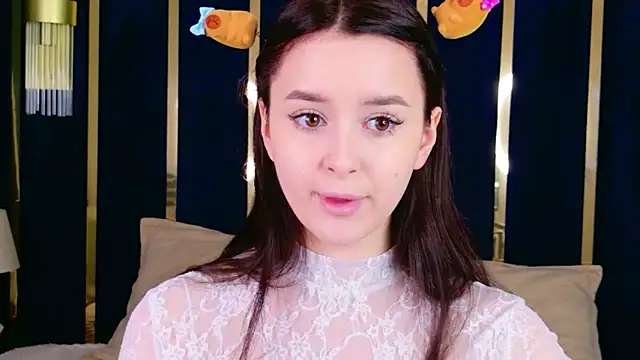 Snapshot of EvaSwen chatting on May 27, 11:07 am EvaSwen online show from May 27, 11:07 am