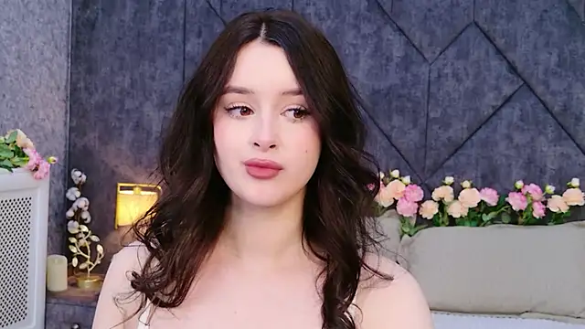 Snapshot of EvaSwen chatting on May 30, 11:40 am EvaSwen online show from May 30, 11:40 am