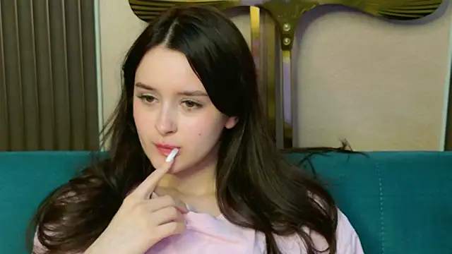 Snapshot of EvaSwen chatting on May 31, 6:09 pm EvaSwen online show from May 31, 6:09 pm