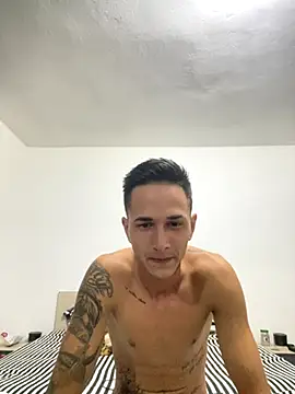 adonis0892 online show from October 4, 5:33 pm