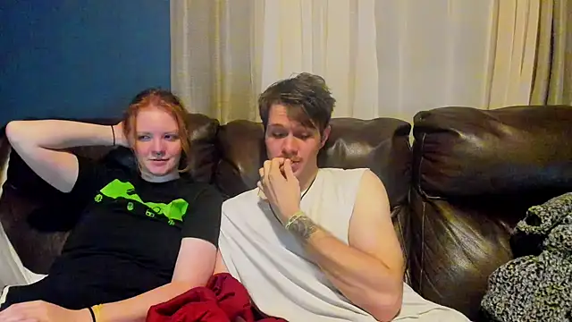 LoversUnleashedXO online show from October 19, 4:13 am