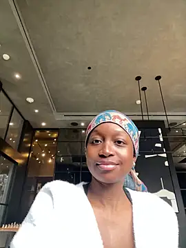 tia   fox online show from February 12, 7:09 pm