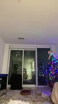 tia   fox online show from February 23, 7:06 am