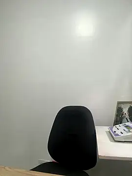 Snapshot of violeticafox chatting on January 5, 7:17 pm violeticafox online show from January 5, 7:17 pm