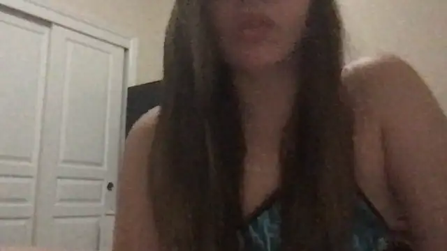 bunnygorl12 online show from October 29, 6:04 am