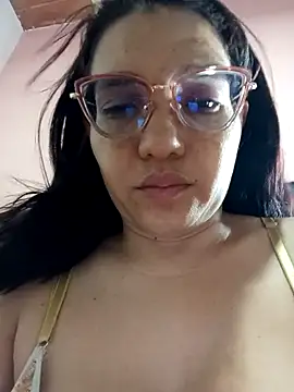 Snapshot of Naughty_anyeli chatting on October 5, 9:02 pm Naughty anyeli online show from October 5, 9:02 pm