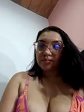 Snapshot of Naughty_anyeli chatting on October 8, 10:24 am Naughty anyeli online show from October 8, 10:24 am