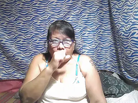 joy cute online show from October 15, 12:00 am